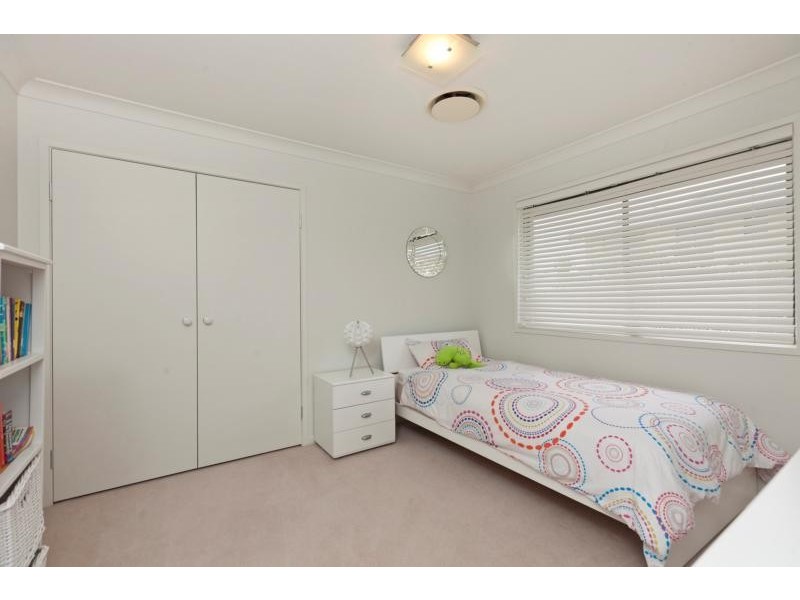 8 John Street, Manly West QLD 4179
