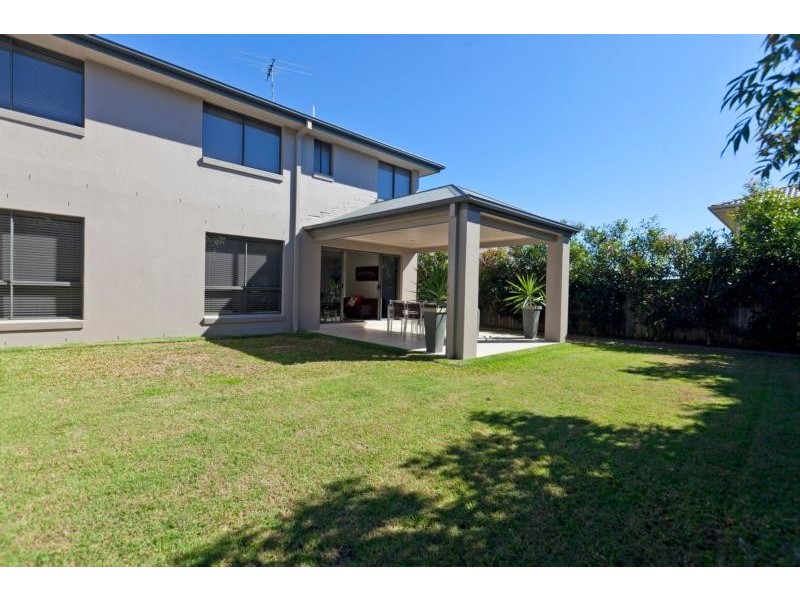 8 John Street, Manly West QLD 4179