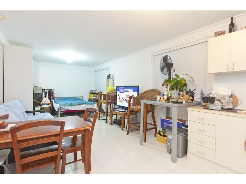 173 OCEANA TCE, Lota QLD 4179