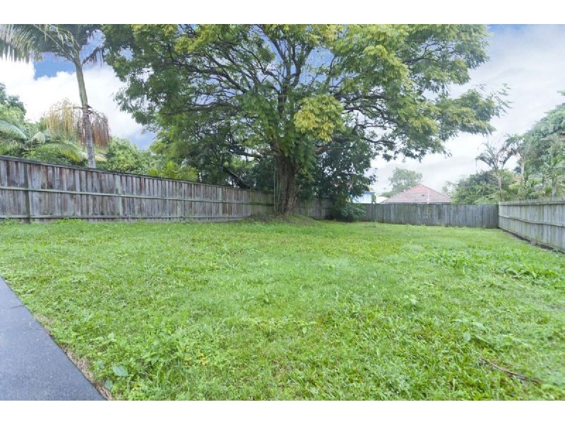 173 OCEANA TCE, Lota QLD 4179
