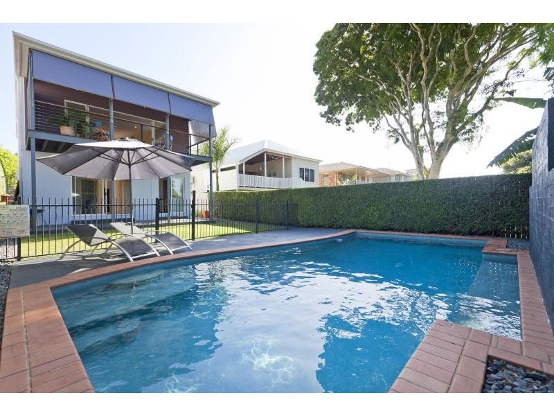 34 Boswell Terrace, Manly QLD 4179