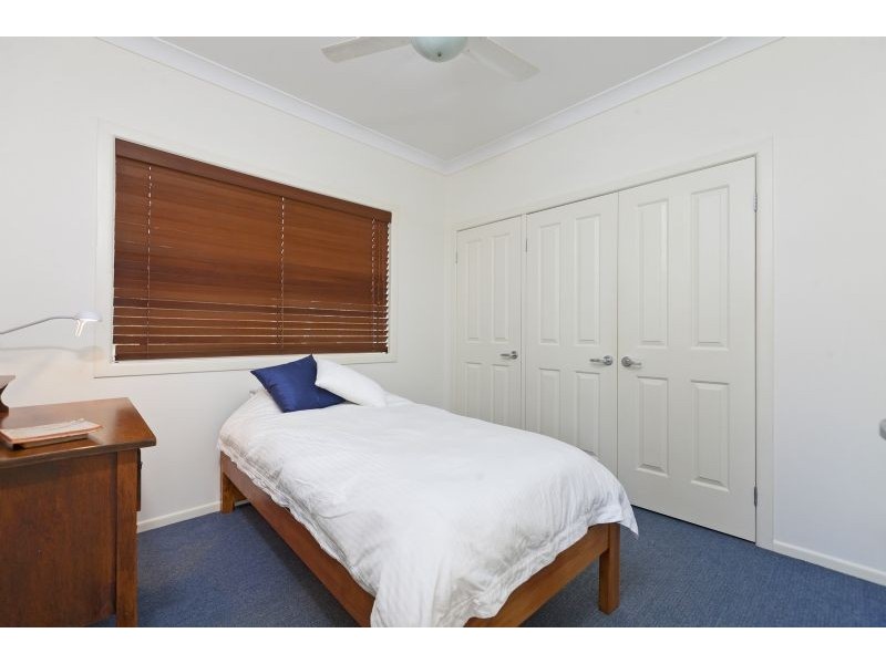 34 Boswell Terrace, Manly QLD 4179