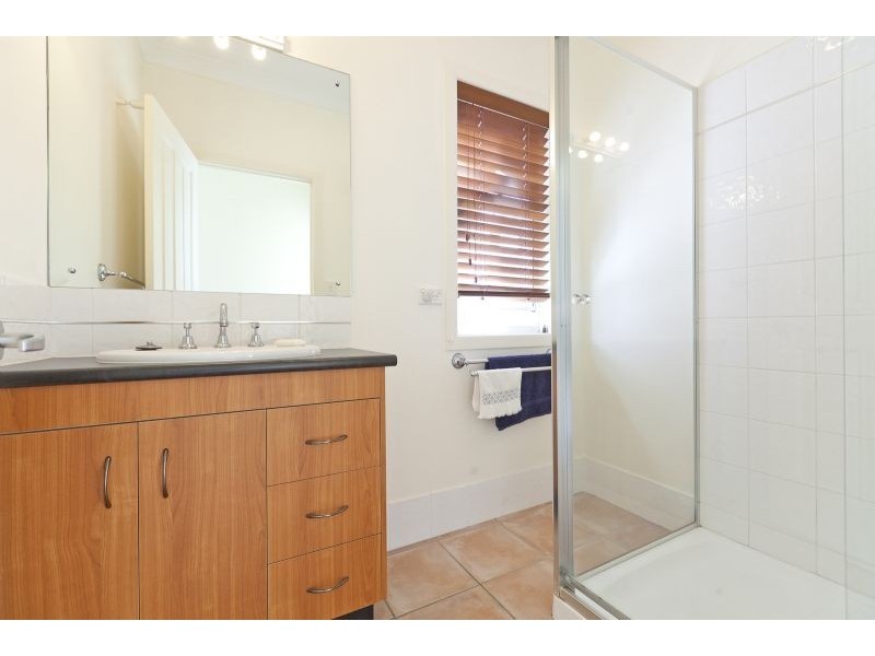 34 Boswell Terrace, Manly QLD 4179