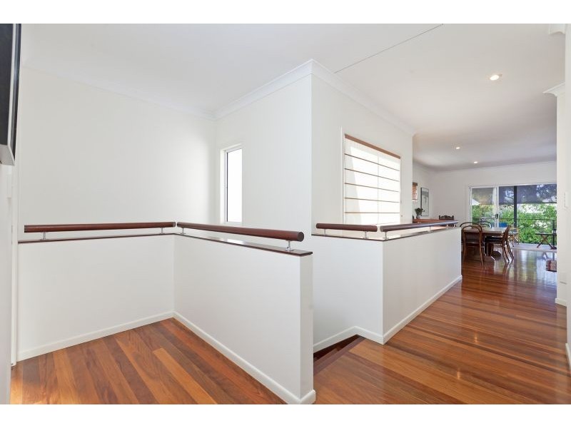 34 Boswell Terrace, Manly QLD 4179