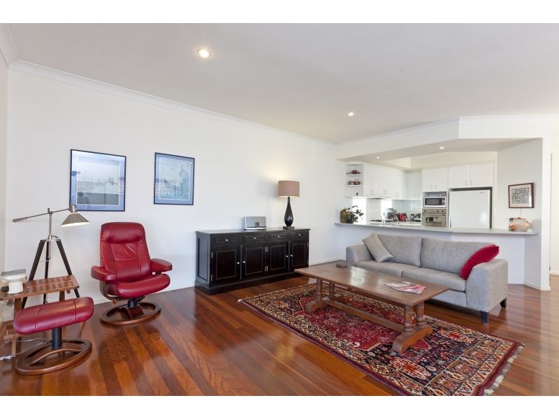 34 Boswell Terrace, Manly QLD 4179