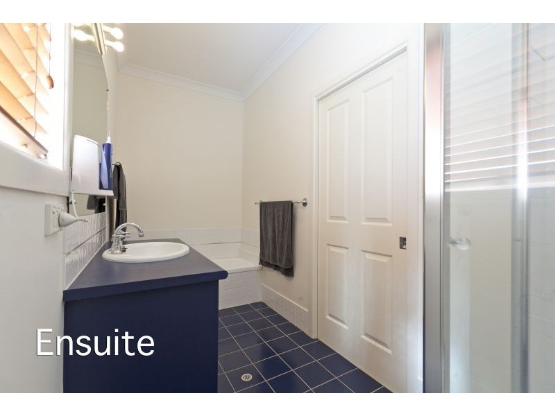 34 Boswell Terrace, Manly QLD 4179