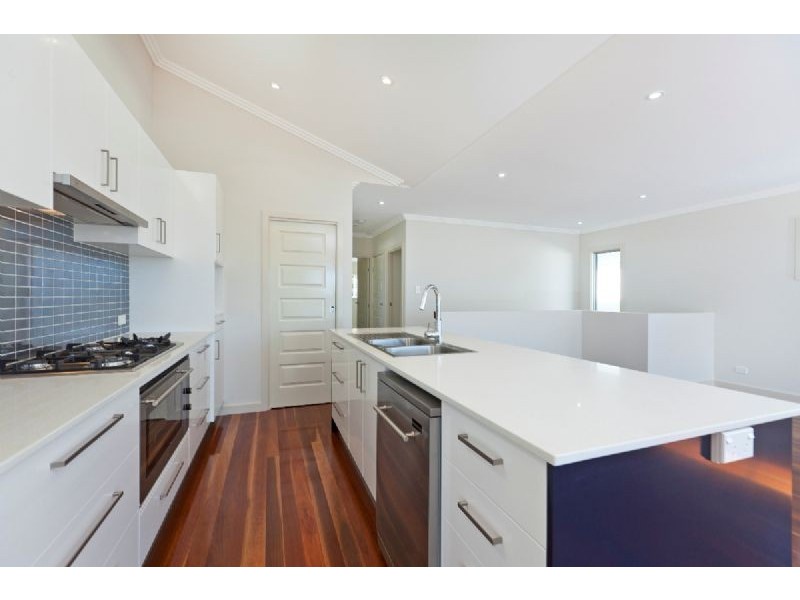 120 Alastair Street, Lota QLD 4179