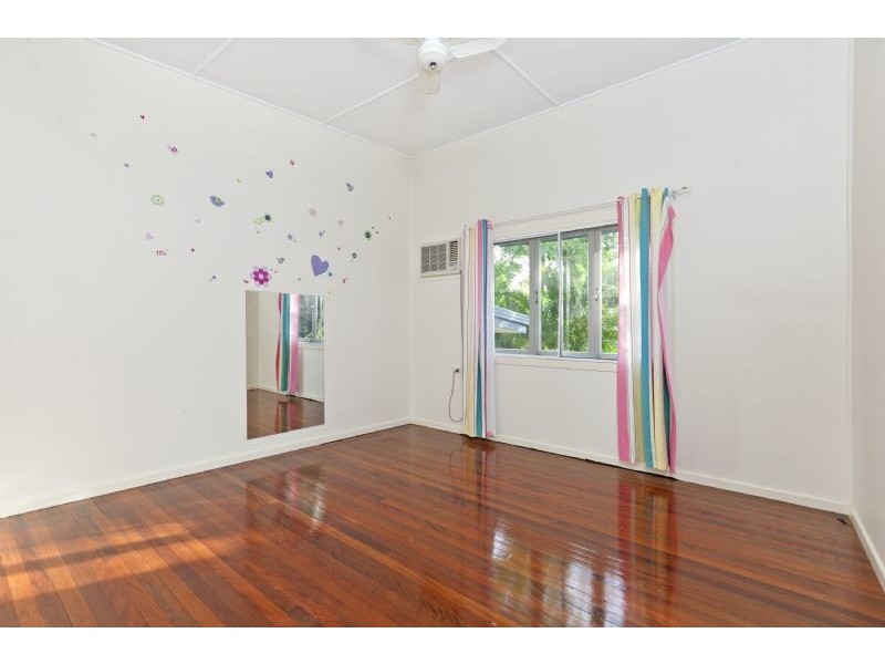 38 Bulgin Avenue, Wynnum West QLD 4178