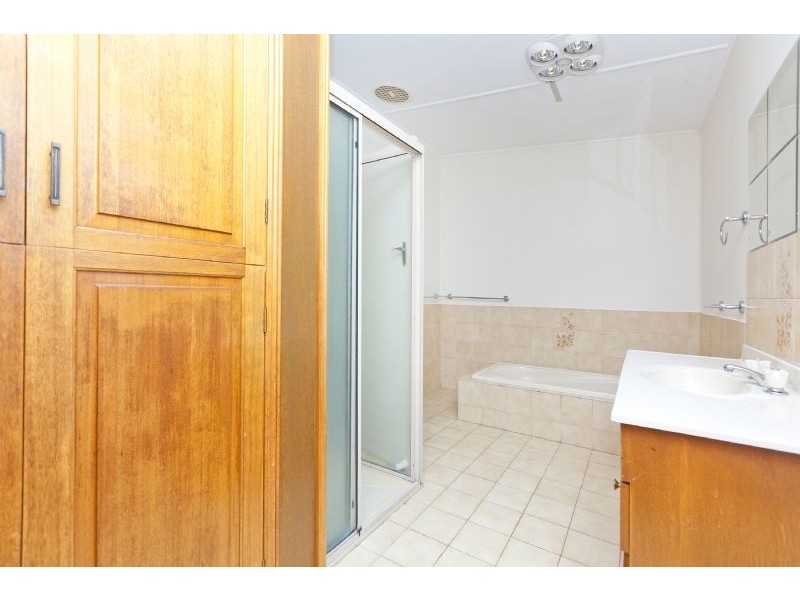 38 Bulgin Avenue, Wynnum West QLD 4178