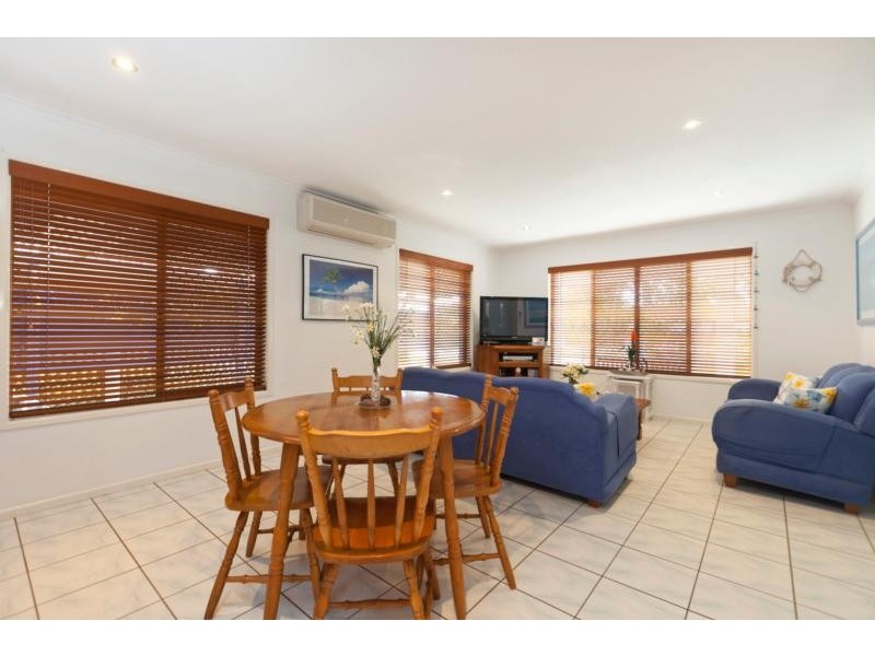 6 Bates Drive, Birkdale QLD 4159