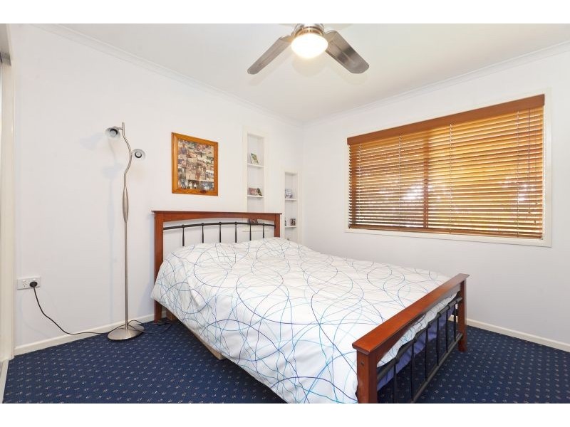 6 Bates Drive, Birkdale QLD 4159