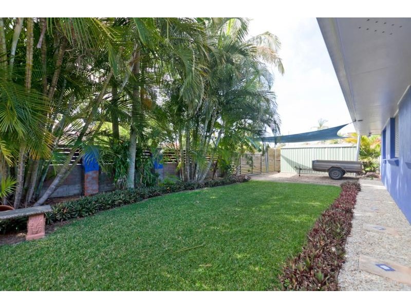 6 Bates Drive, Birkdale QLD 4159