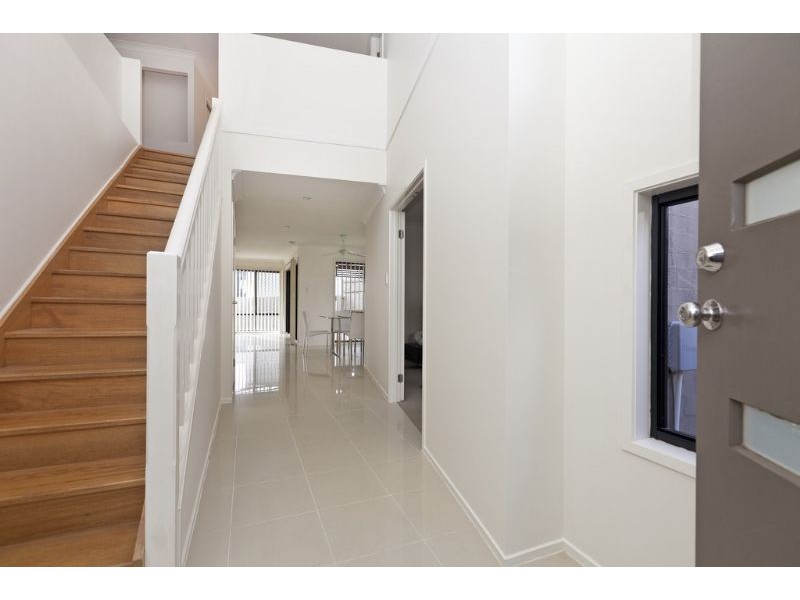 14 Whatmore Place, Manly West QLD 4179