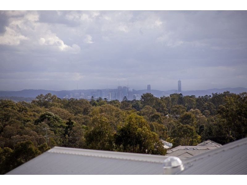 14 Whatmore Place, Manly West QLD 4179