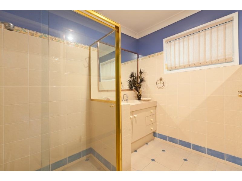 2 Gwynne Street, Wynnum West QLD 4178