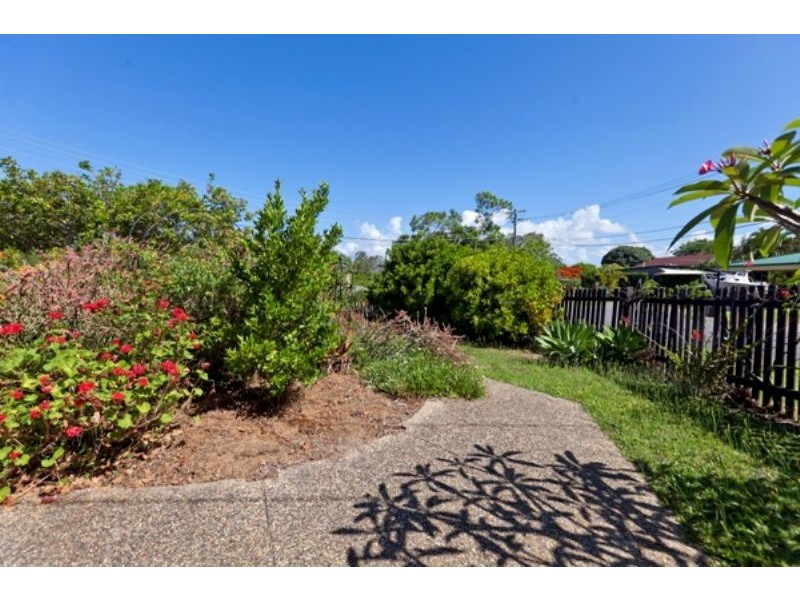 2 Gwynne Street, Wynnum West QLD 4178