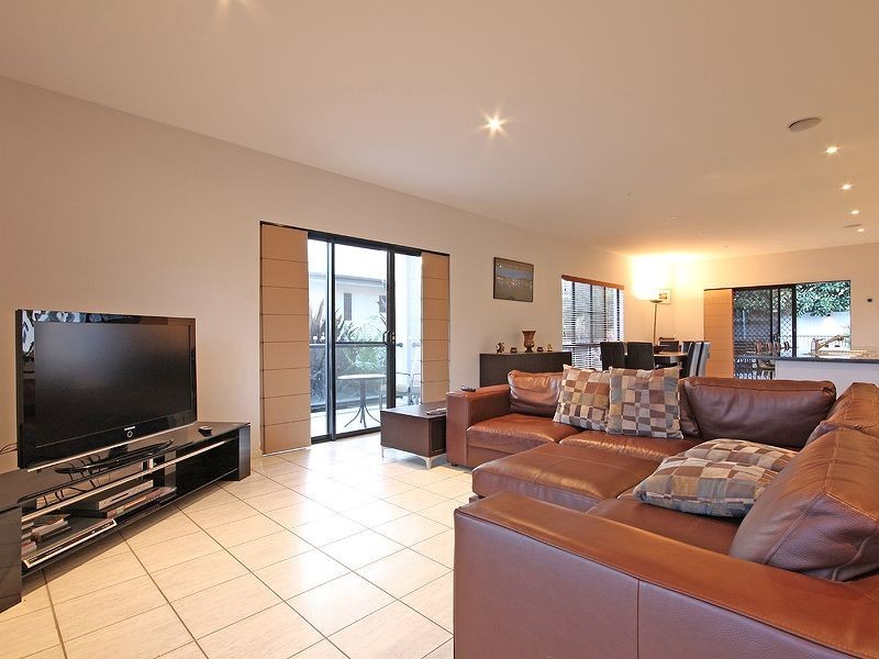 35 Sweetapple Place, Manly West QLD 4179