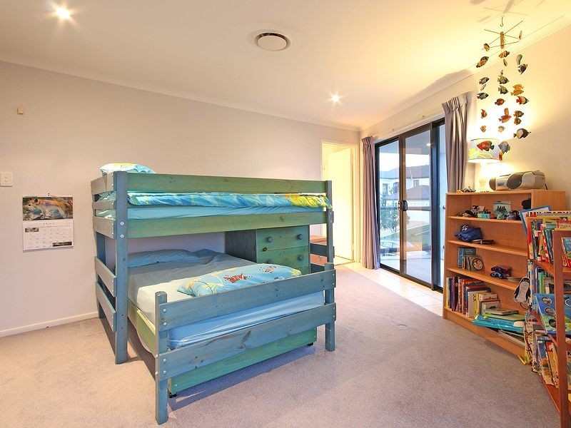 35 Sweetapple Place, Manly West QLD 4179