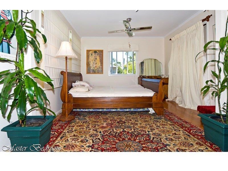 72 Empire Avenue, Manly West QLD 4179
