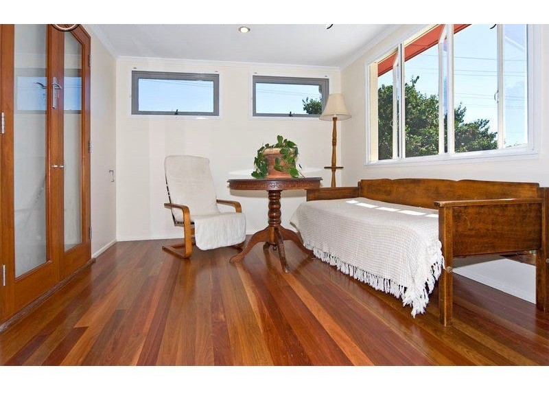 72 Empire Avenue, Manly West QLD 4179