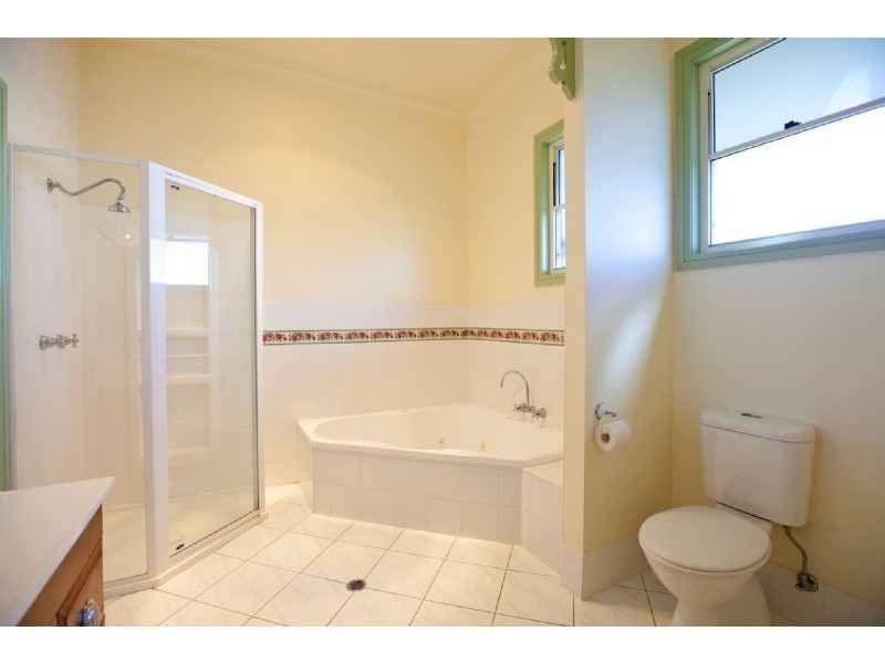 103 Cedar Street, Wynnum QLD 4178