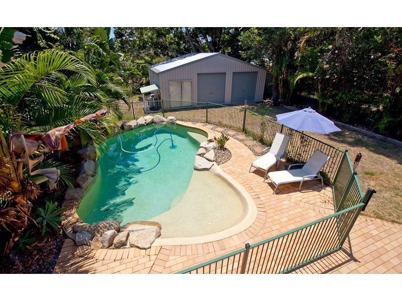 69 Coreen Street, Wynnum QLD 4178