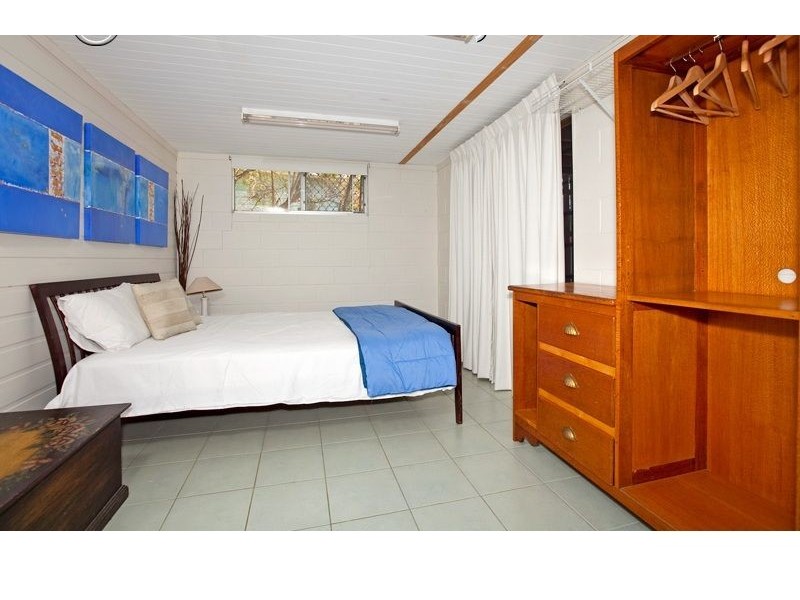 69 Coreen Street, Wynnum QLD 4178