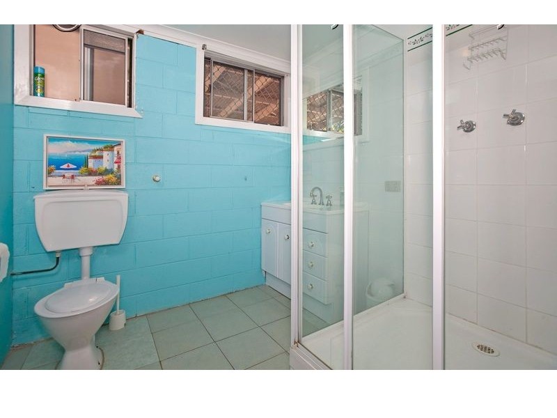 69 Coreen Street, Wynnum QLD 4178