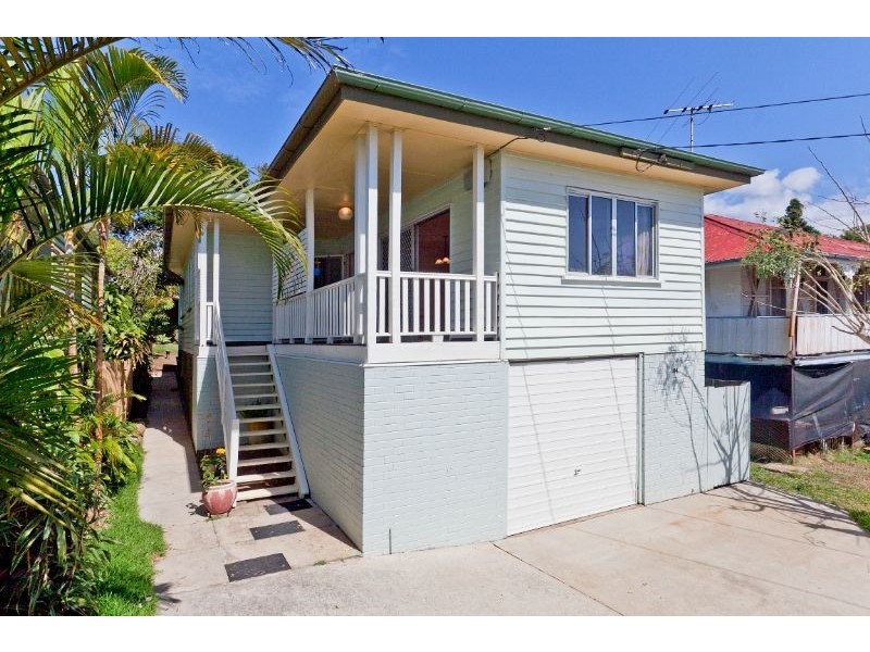 94 Cedar Street, Wynnum QLD 4178