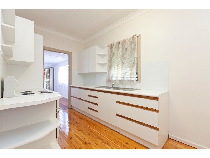 94 Cedar Street, Wynnum QLD 4178