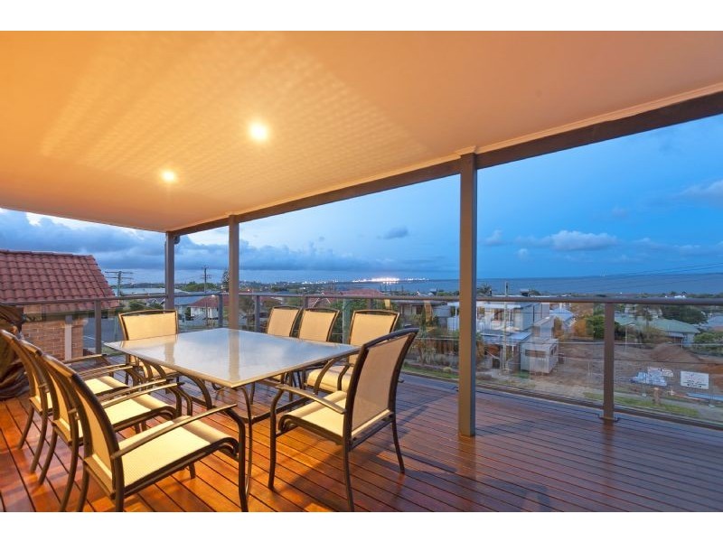 37 Melville Terrace, Wynnum QLD 4178