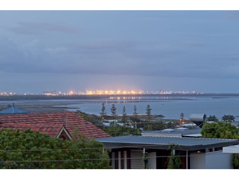 37 Melville Terrace, Wynnum QLD 4178