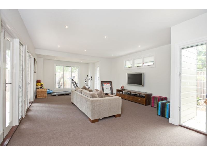 16 Ashton Street, Wynnum QLD 4178