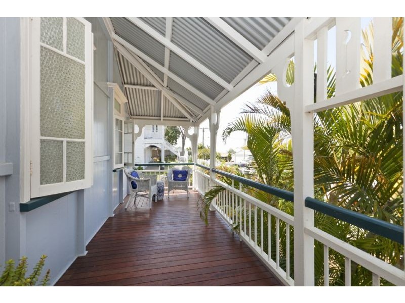 151 Carlton Terrace, Manly QLD 4179