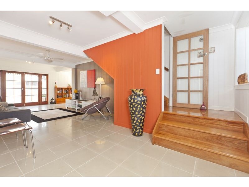 151 Carlton Terrace, Manly QLD 4179
