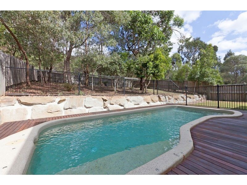 11 Barwin Street, Wakerley QLD 4154