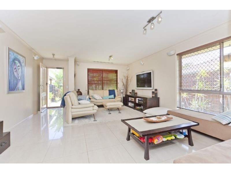 44 School Road, Wynnum West QLD 4178