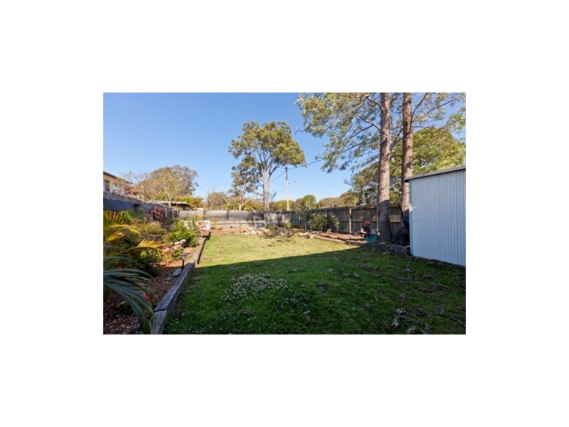 21 North Road, Wynnum West QLD 4178
