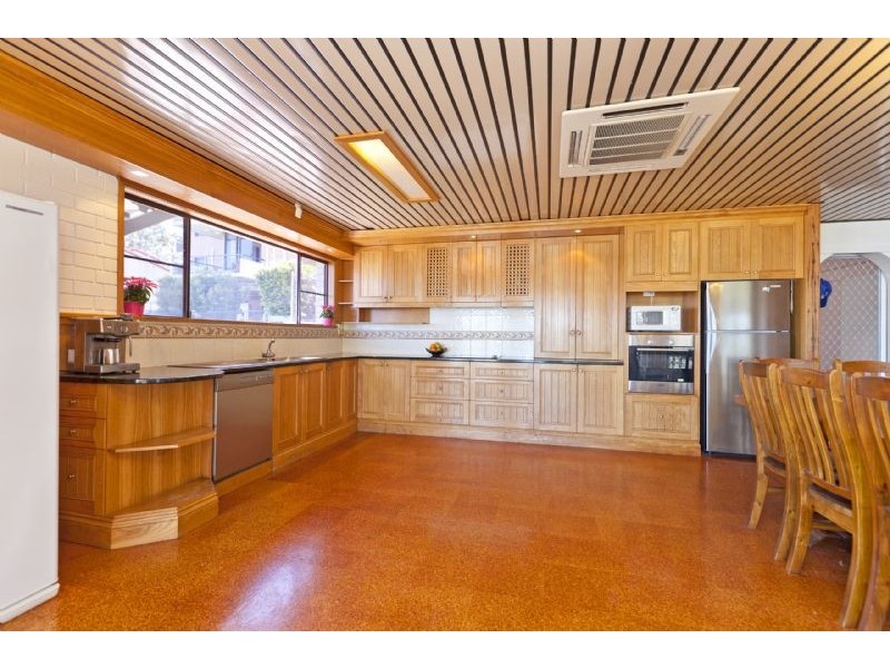 150 Main Road, Wellington Point QLD 4160