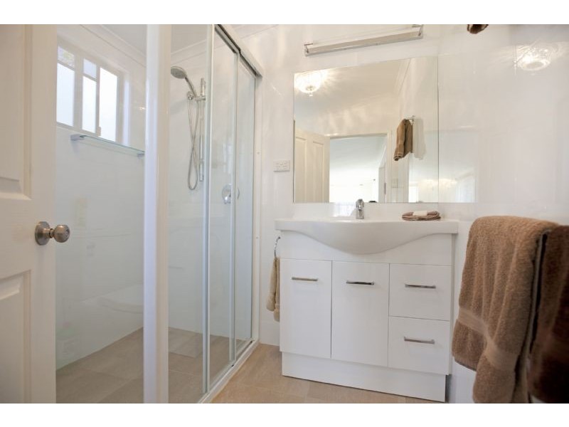 150 Main Road, Wellington Point QLD 4160