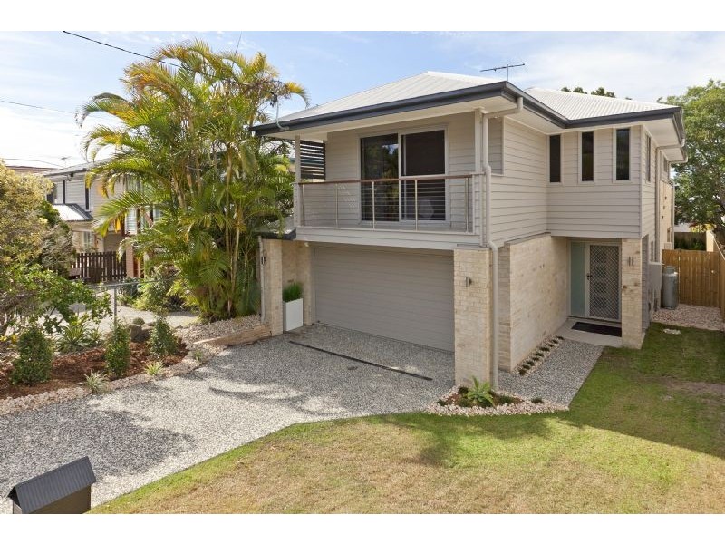 69 Waterview Avenue, Wynnum QLD 4178