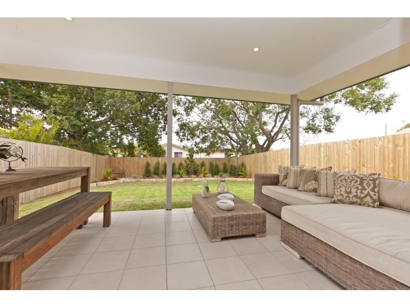 69 Waterview Avenue, Wynnum QLD 4178