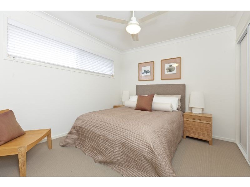 69 Waterview Avenue, Wynnum QLD 4178