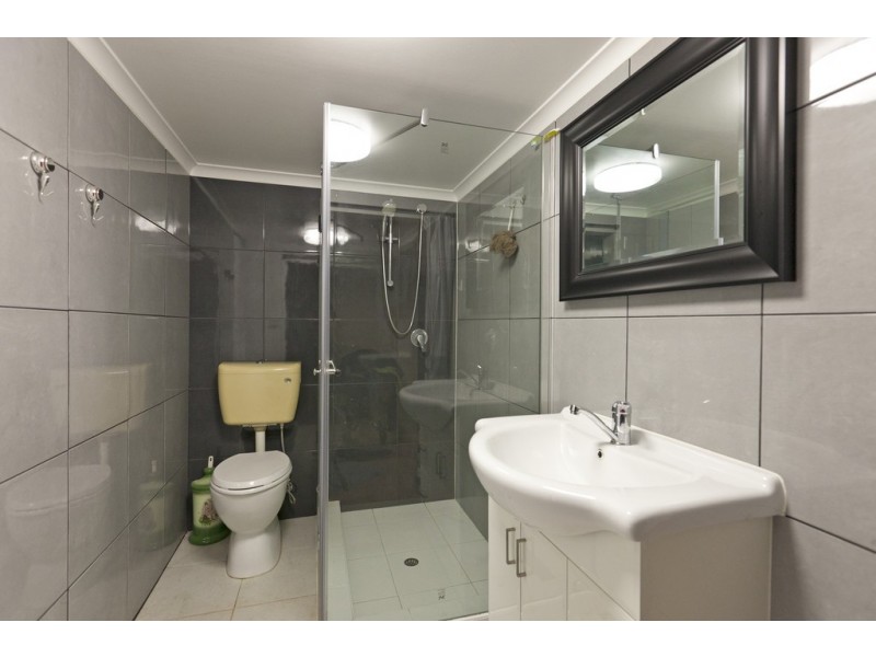 24 Bonniebrae Street, Wynnum West QLD 4178