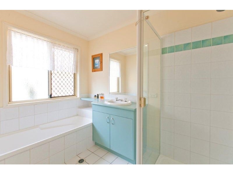 10 Magdalene Street, Wynnum West QLD 4178