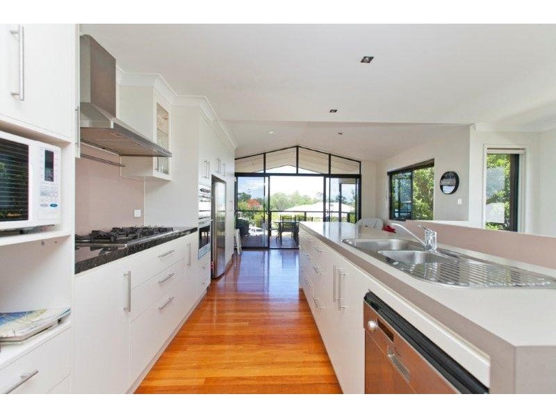 19 DANE COURT, Manly West QLD 4179