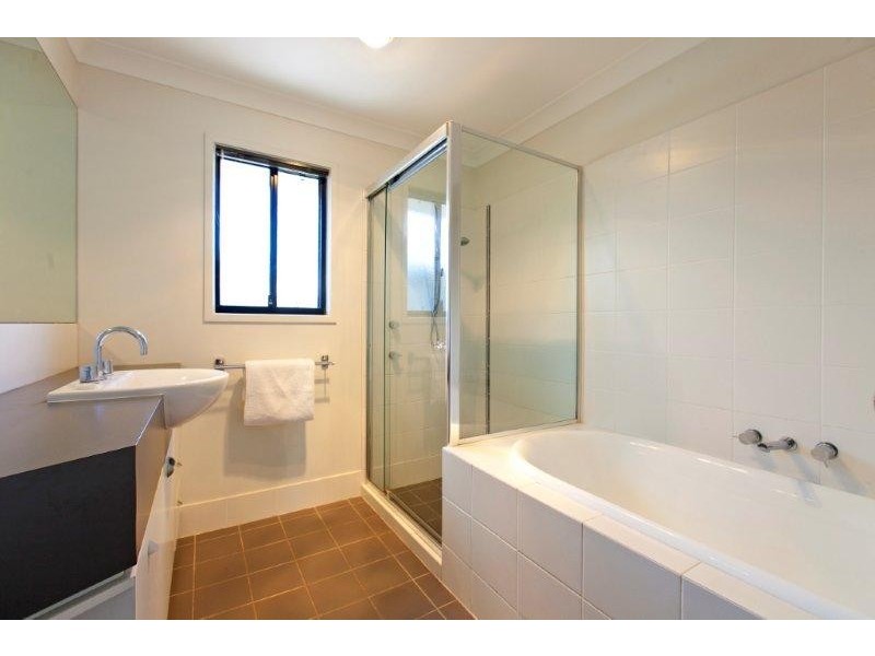19 DANE COURT, Manly West QLD 4179