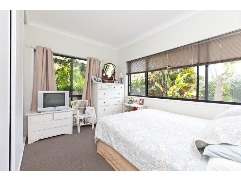 19 DANE COURT, Manly West QLD 4179
