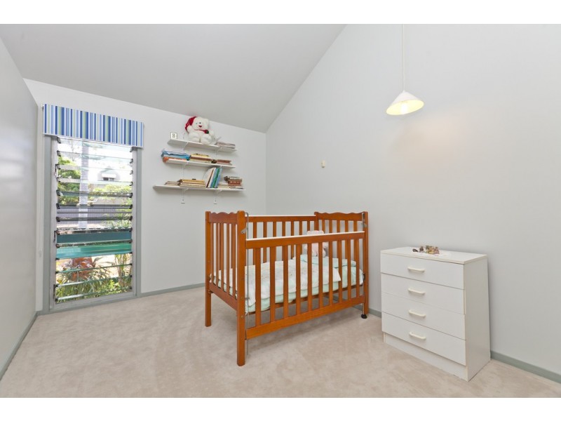 235 Ernest Street, Lota QLD 4179