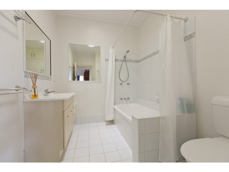 45 Duncan Street, Wynnum West QLD 4178